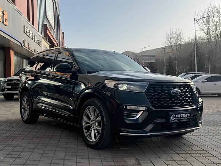 Фото 3 - Ford Explorer