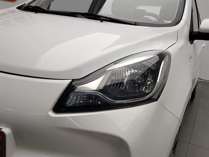 Фото 7 - Changan BenBen E-Star