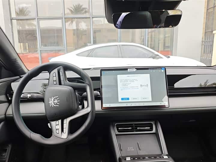 Фото 3 - BYD Qin L