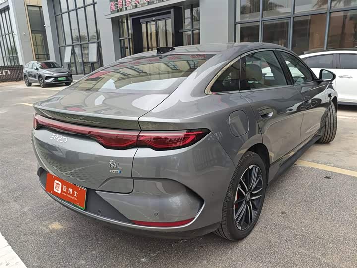 Фото 9 - BYD Qin L