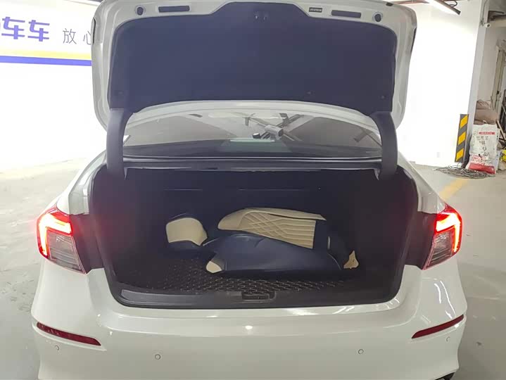 Фото 4 - Honda Civic