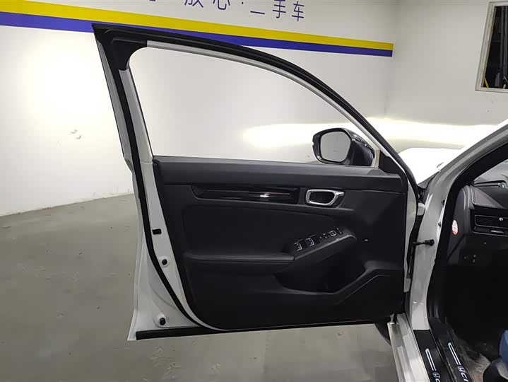 Фото 7 - Honda Civic