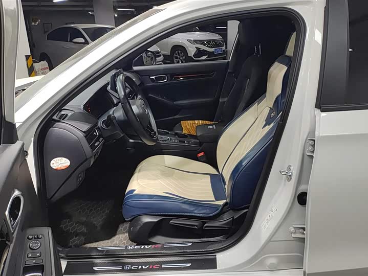 Фото 9 - Honda Civic