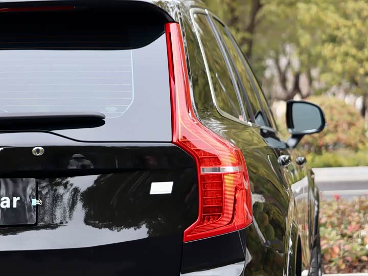 Фото 8 - Volvo XC90 Hybrid