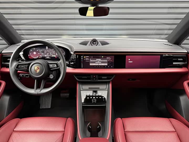 Фото 8 - Porsche Macan EV