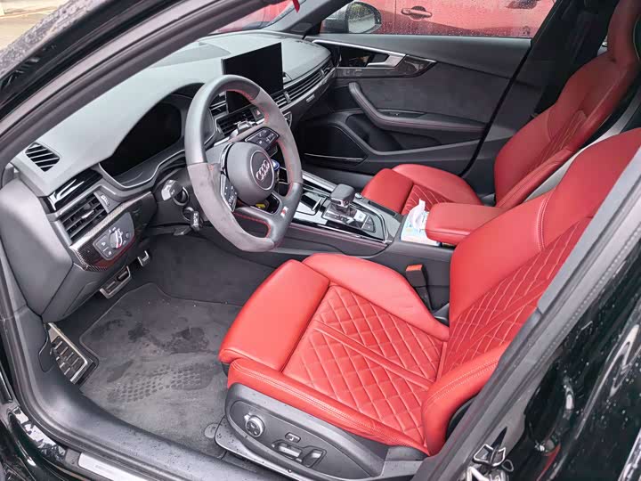 Фото 2 - Audi S4