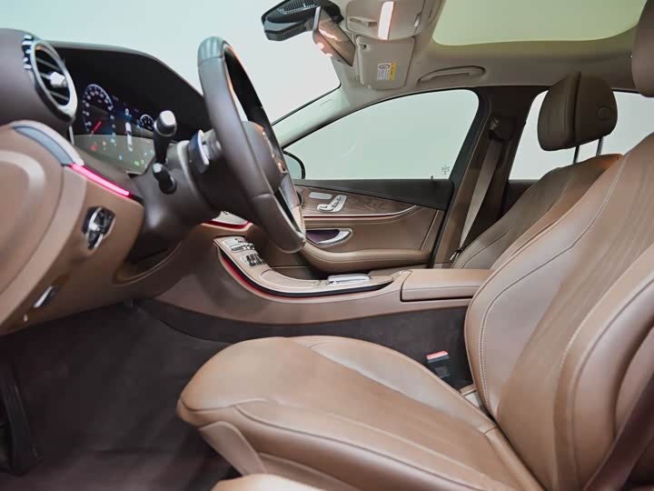 Фото 7 - Mercedes-Benz E-Class Hybrid