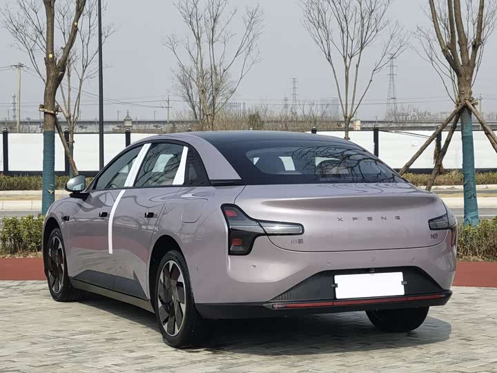 Фото 5 - XPeng Mona M03