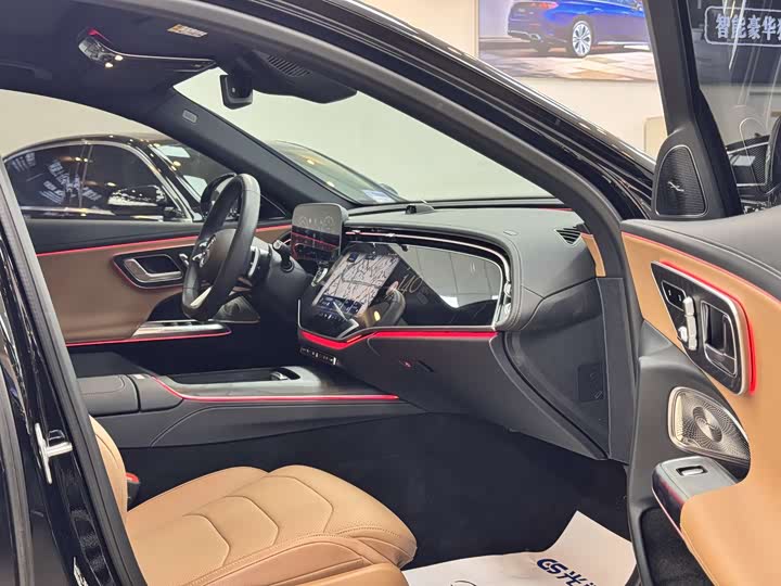 Photo 6 - Mercedes-Benz E-Class