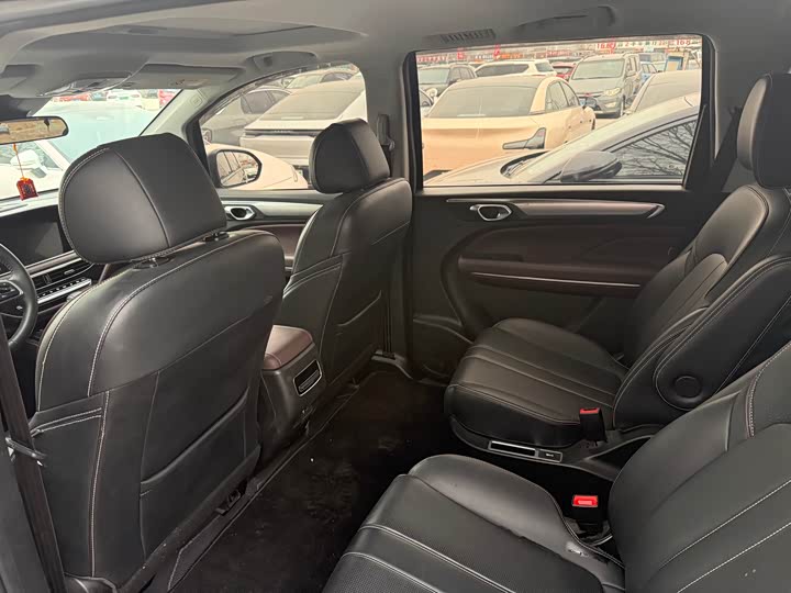 Фото 7 - GAC Trumpchi M6