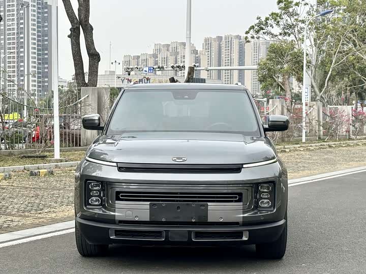 Фото 2 - Geely Icon