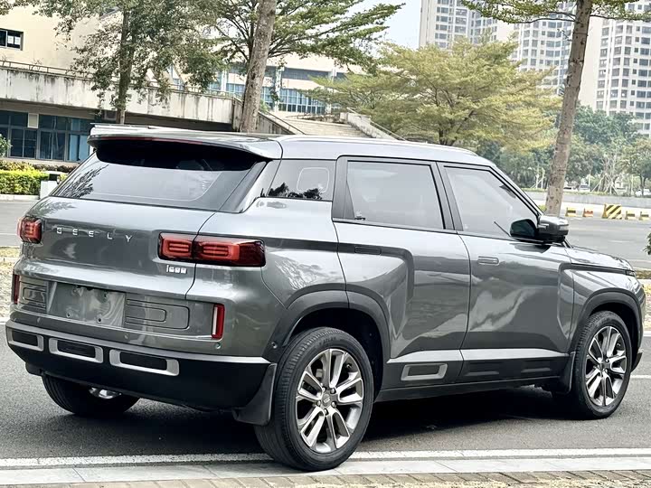 Фото 8 - Geely Icon