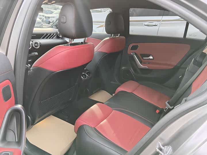 Фото 8 - Mercedes-Benz A-Class AMG