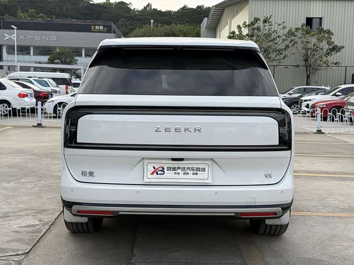 Фото 6 - Zeekr 9X
