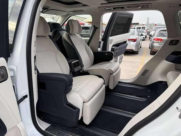 Фото 9 - Zeekr 9X