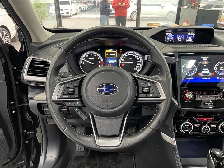 Фото 9 - Subaru Forester