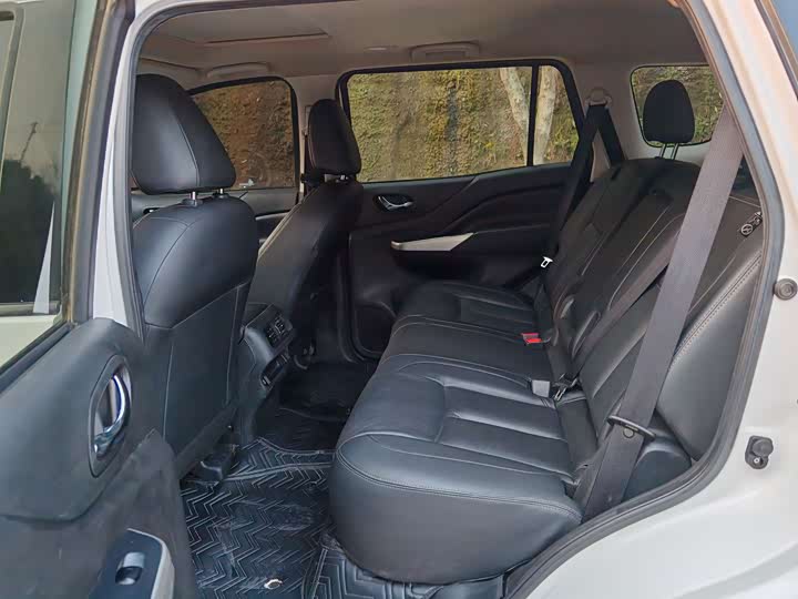 Фото 6 - Nissan Terra