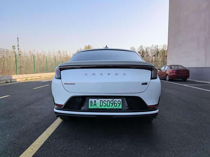 Фото 6 - BAIC Arcfox Alpha S