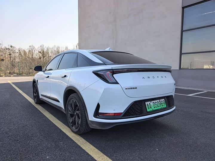 Фото 7 - BAIC Arcfox Alpha S