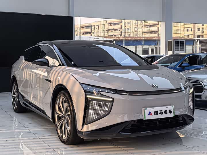 Фото 3 - HiPhi X