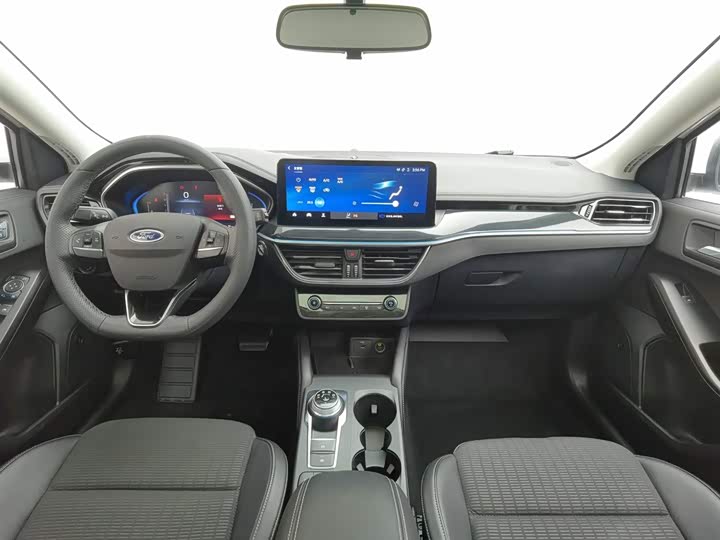 Фото 5 - Ford Focus