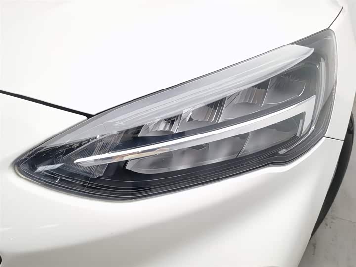 Фото 7 - Ford Focus