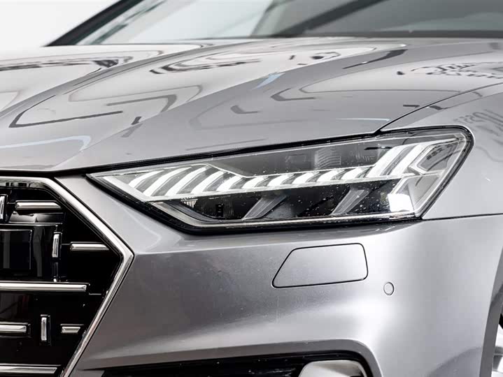 Фото 4 - Audi A7L