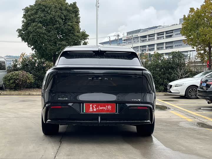 Фото 5 - HiPhi Y