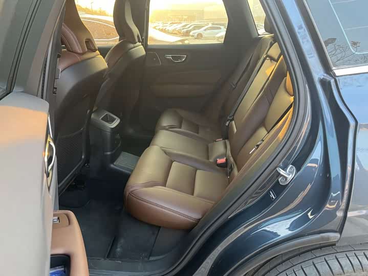 Фото 4 - Volvo XC60 Hybrid