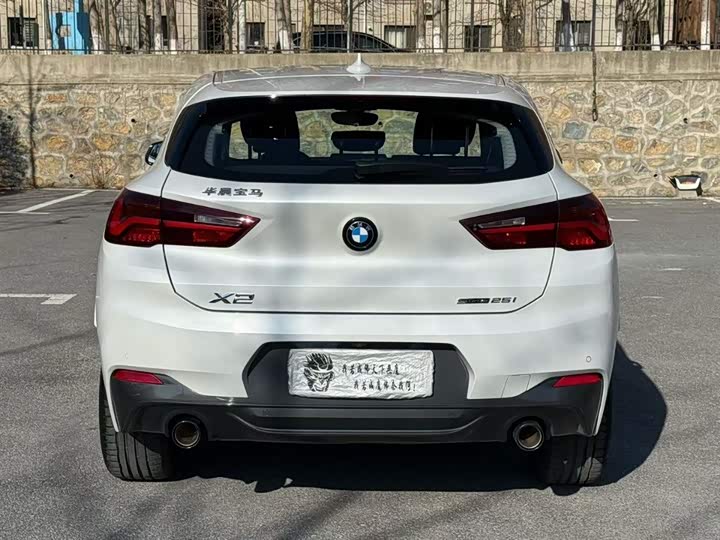Фото 8 - BMW X2