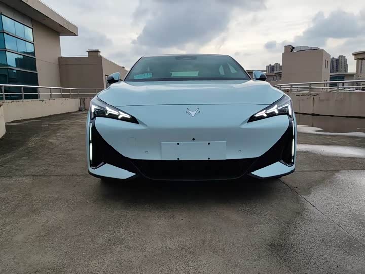 Фото 2 - BAIC Arcfox Alpha S5