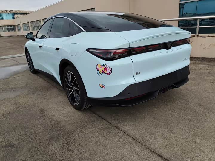 Фото 9 - BAIC Arcfox Alpha S5