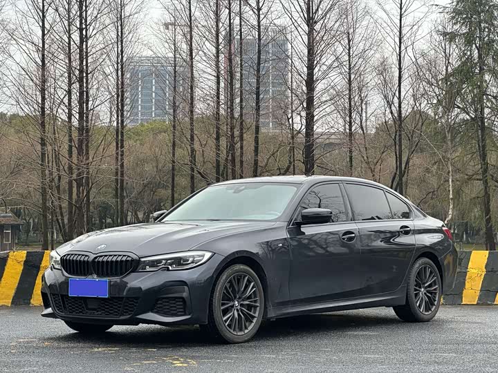 Photo 1 - BMW 3 Series