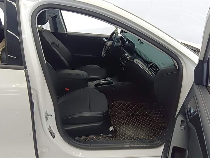 Фото 8 - Ford Focus