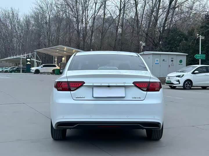 Фото 5 - Geely Emgrand GL