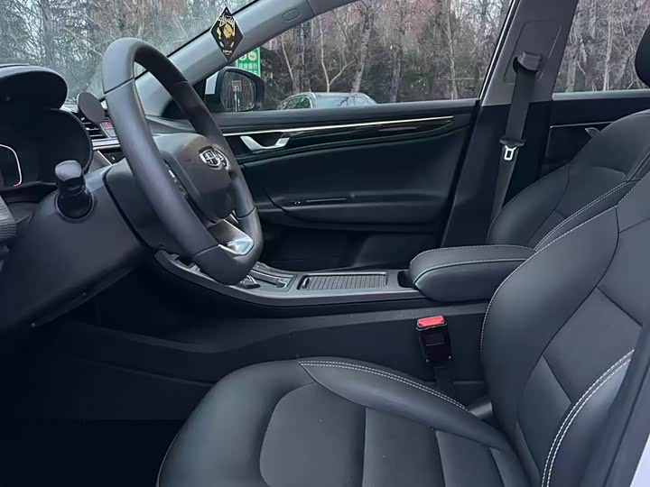 Фото 7 - Geely Emgrand GL