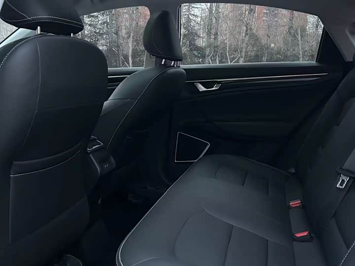 Фото 8 - Geely Emgrand GL