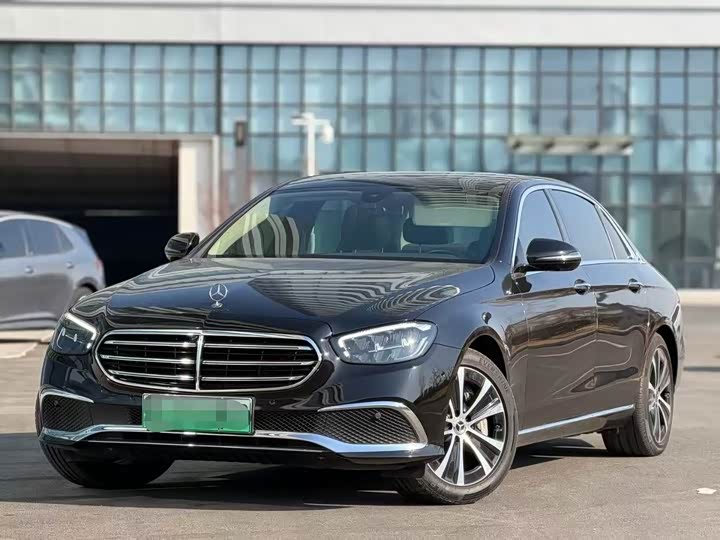 Фото 1 - Mercedes-Benz E-Class Hybrid