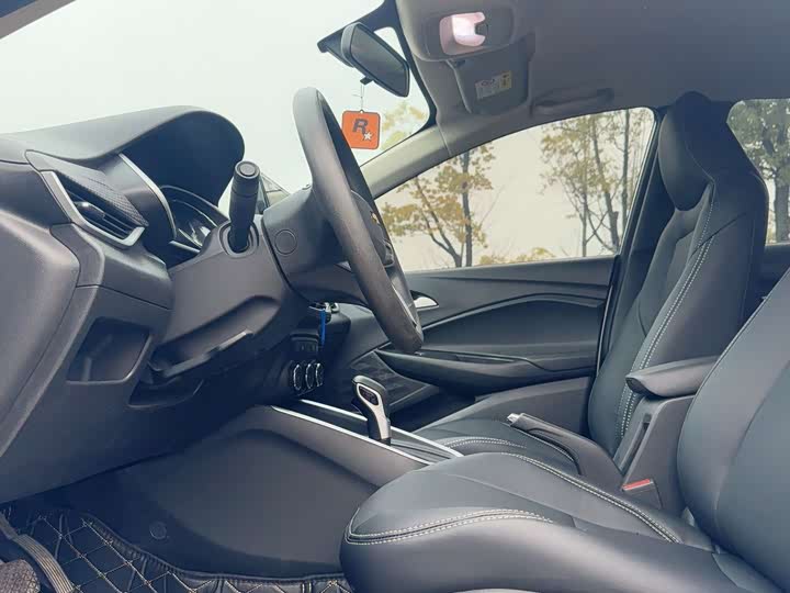 Фото 4 - Chevrolet Onix (Cavalier)