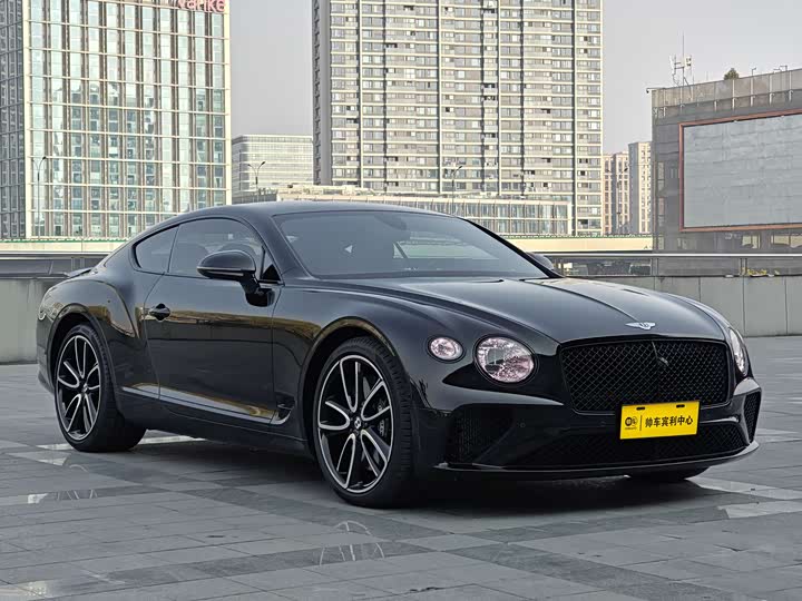 Фото 3 - Bentley Continental GT