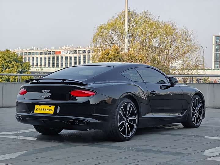 Фото 6 - Bentley Continental GT