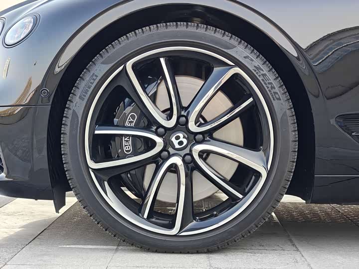 Фото 8 - Bentley Continental GT