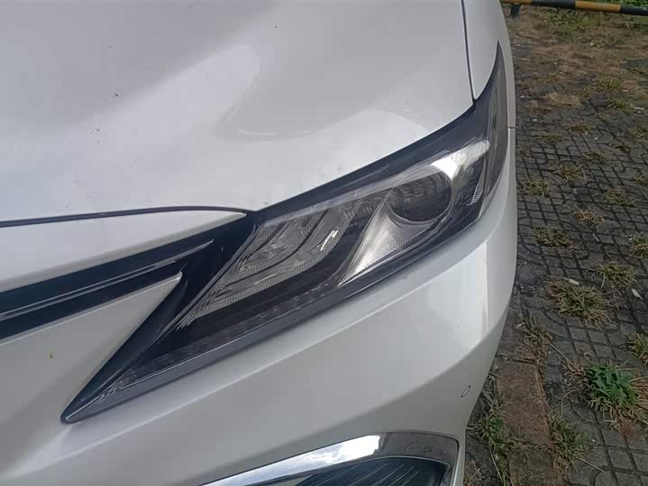 Фото 5 - Toyota Camry