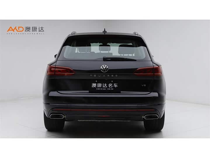 Фото 4 - Volkswagen Touareg