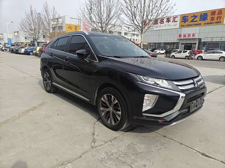 Фото 3 - Mitsubishi Eclipse Cross