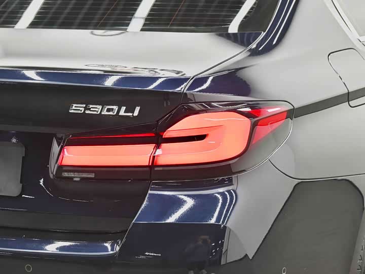 Фото 6 - BMW 5 Series