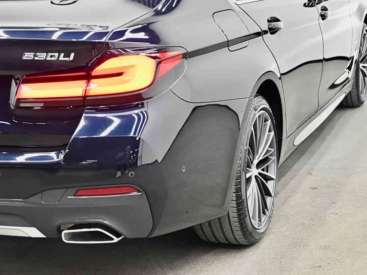 Фото 8 - BMW 5 Series