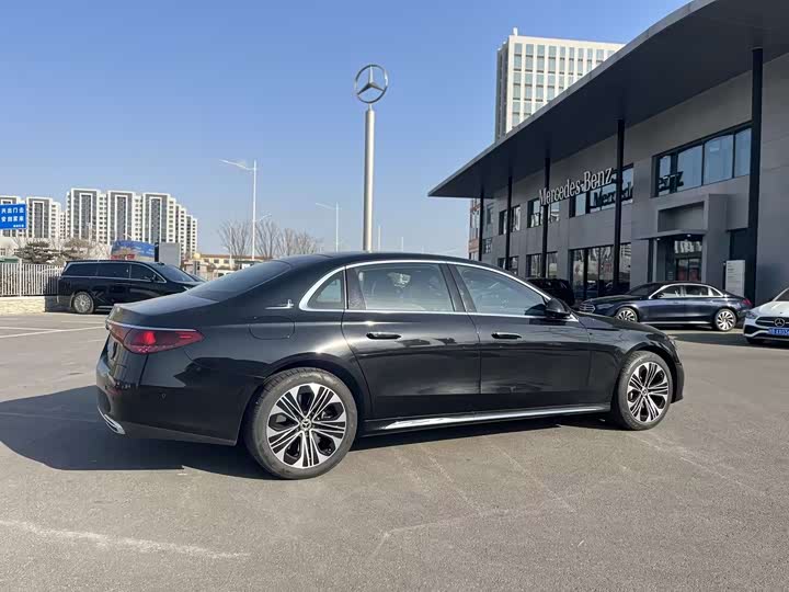 Фото 3 - Mercedes-Benz E-Class Hybrid