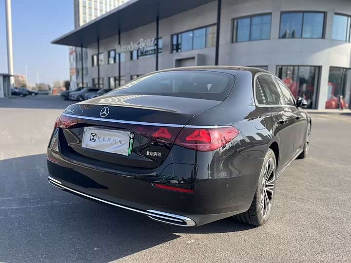 Фото 5 - Mercedes-Benz E-Class Hybrid