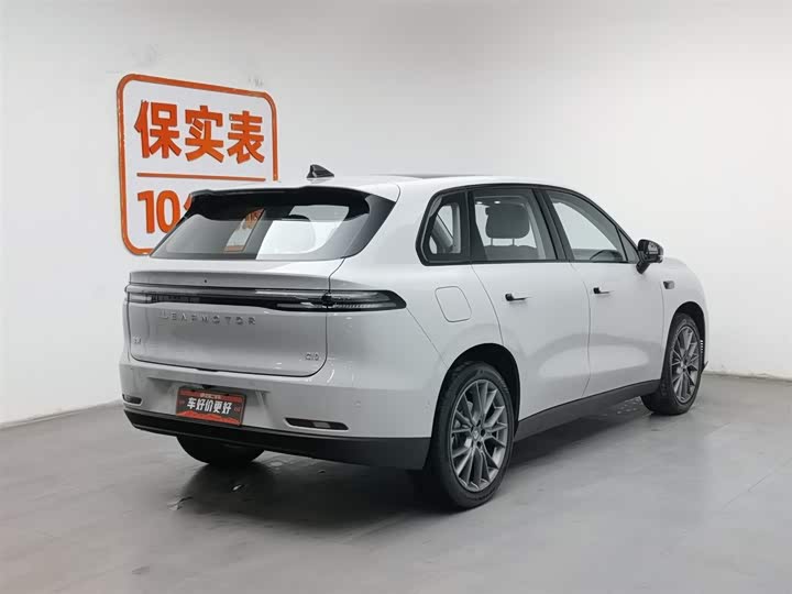 Фото 2 - Leapmotor C10